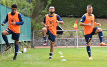 Rentrée doublement gagnante pour Nidal Guelbi (au centre)