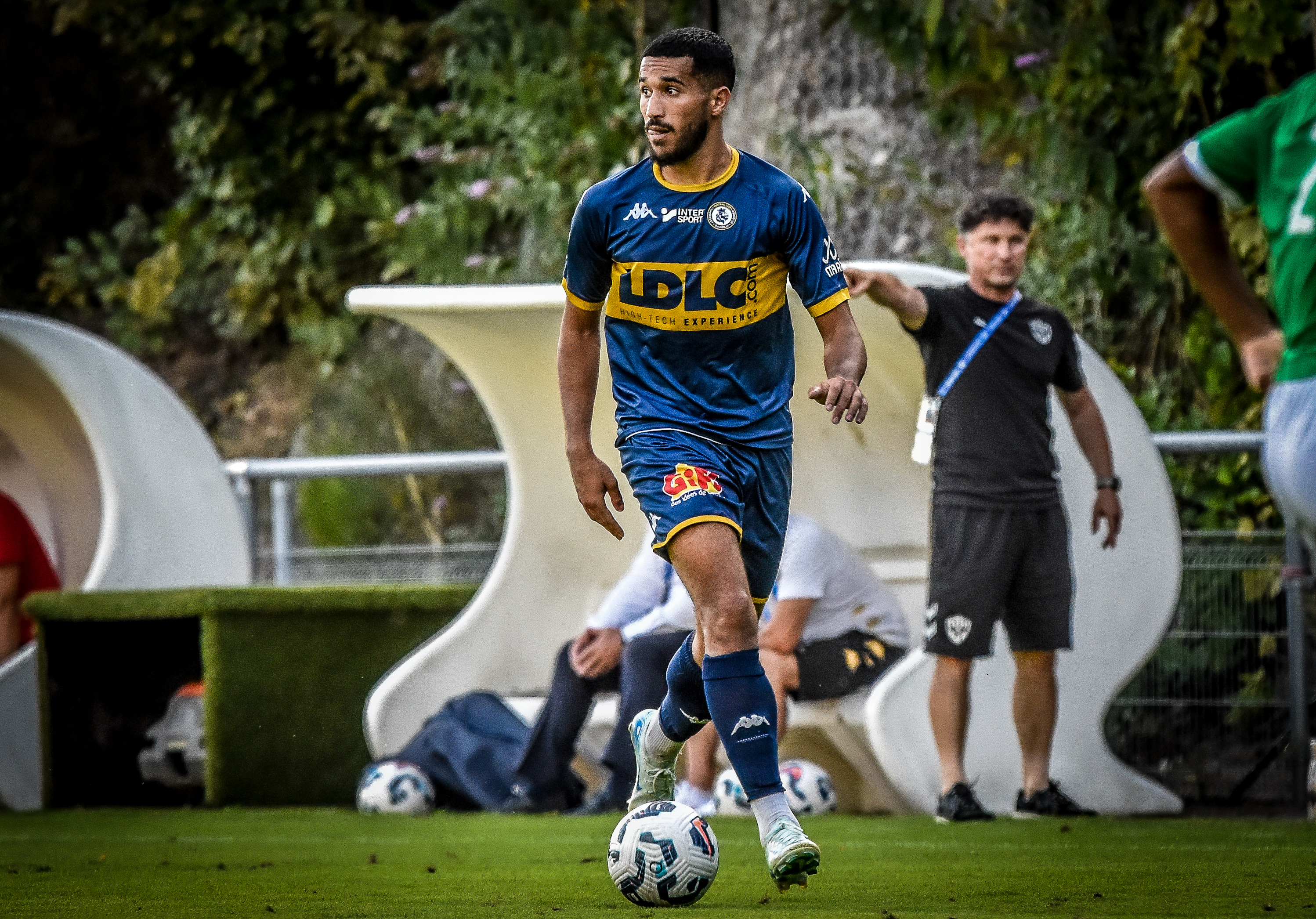 Bilel Guechi lors de la deuxième journée de championnat face à l'ASSE