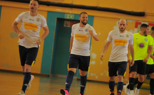 FUTSAL - Fromage et dessert pour les RESERVISTES ?